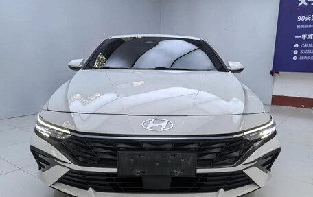 Hyundai Elantra, 2023 год, 1 950 000 рублей, 1 фотография