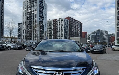 Hyundai Sonata VI, 2010 год, 1 050 000 рублей, 2 фотография
