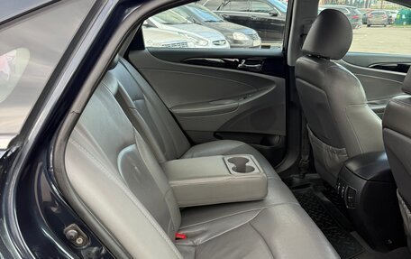 Hyundai Sonata VI, 2010 год, 1 050 000 рублей, 18 фотография