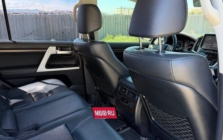 Toyota Land Cruiser 200, 2015 год, 5 380 000 рублей, 10 фотография