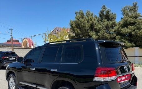 Toyota Land Cruiser 200, 2015 год, 5 380 000 рублей, 3 фотография