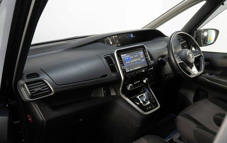 Nissan Serena IV, 2019 год, 2 499 000 рублей, 17 фотография