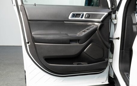 Ford Explorer VI, 2013 год, 2 220 000 рублей, 11 фотография