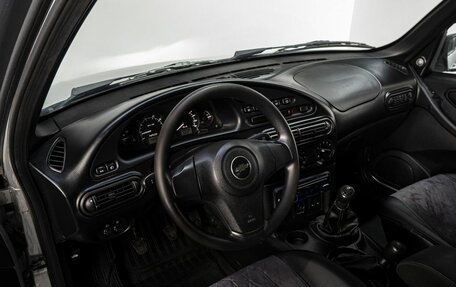 Chevrolet Niva I рестайлинг, 2018 год, 830 000 рублей, 10 фотография