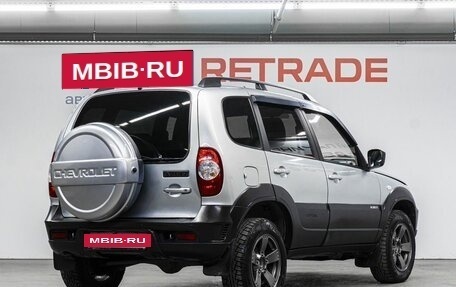 Chevrolet Niva I рестайлинг, 2018 год, 830 000 рублей, 6 фотография