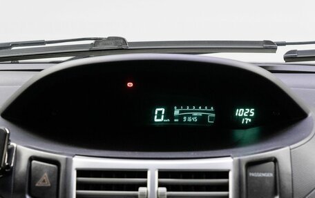 Toyota Yaris III рестайлинг, 2007 год, 799 000 рублей, 22 фотография