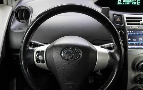 Toyota Yaris III рестайлинг, 2007 год, 799 000 рублей, 18 фотография
