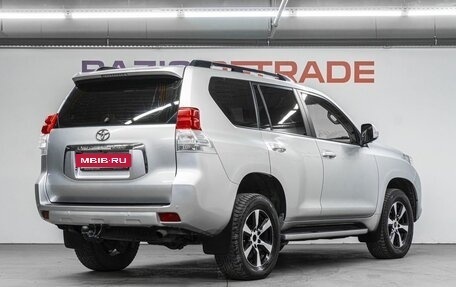 Toyota Land Cruiser Prado 150 рестайлинг 2, 2011 год, 3 575 000 рублей, 6 фотография