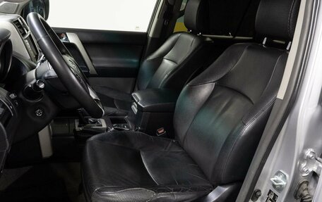 Toyota Land Cruiser Prado 150 рестайлинг 2, 2011 год, 3 575 000 рублей, 17 фотография