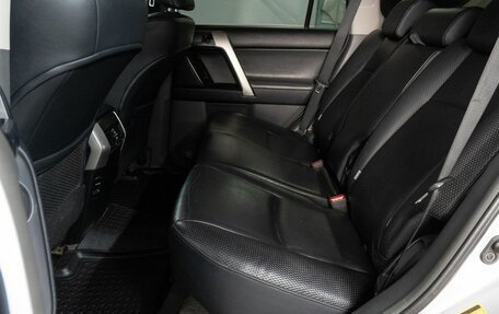 Toyota Land Cruiser Prado 150 рестайлинг 2, 2011 год, 3 575 000 рублей, 18 фотография