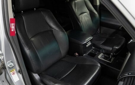 Toyota Land Cruiser Prado 150 рестайлинг 2, 2011 год, 3 575 000 рублей, 20 фотография