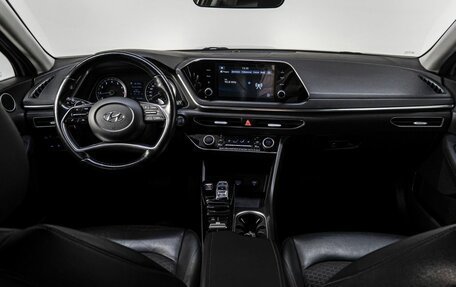 Hyundai Sonata VIII, 2020 год, 2 140 000 рублей, 17 фотография