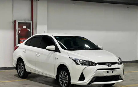 Toyota Yaris XP150 рестайлинг, 2022 год, 1 208 630 рублей, 3 фотография