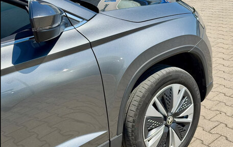 Skoda Karoq I, 2023 год, 4 354 075 рублей, 28 фотография