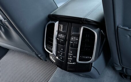 Porsche Cayenne III, 2011 год, 2 490 000 рублей, 19 фотография