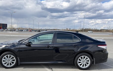 Toyota Camry, 2021 год, 3 080 000 рублей, 8 фотография