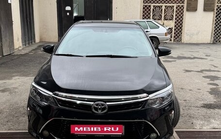 Toyota Camry, 2016 год, 1 800 000 рублей, 5 фотография