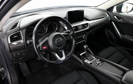 Mazda 6, 2017 год, 1 900 000 рублей, 11 фотография