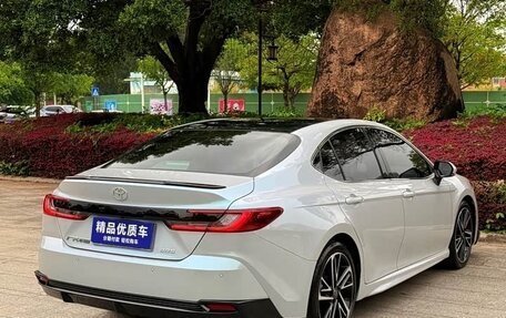 Toyota Camry, 2024 год, 3 890 000 рублей, 7 фотография