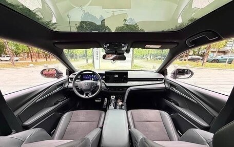 Toyota Camry, 2024 год, 3 890 000 рублей, 8 фотография