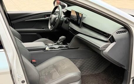 Toyota Camry, 2024 год, 3 890 000 рублей, 10 фотография