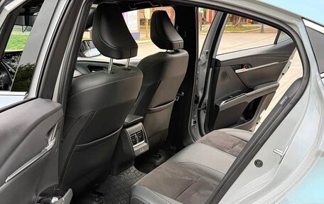 Toyota Camry, 2024 год, 3 890 000 рублей, 12 фотография
