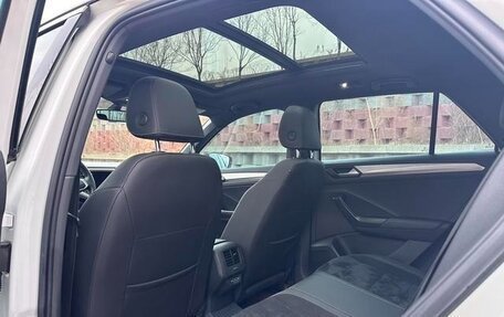 Volkswagen T-Roc I, 2022 год, 1 530 000 рублей, 10 фотография