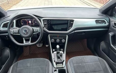 Volkswagen T-Roc I, 2022 год, 1 530 000 рублей, 8 фотография