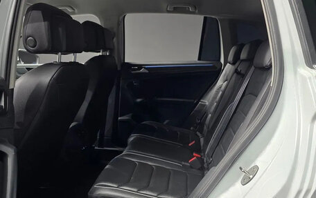 Volkswagen Tiguan II, 2022 год, 3 200 000 рублей, 12 фотография