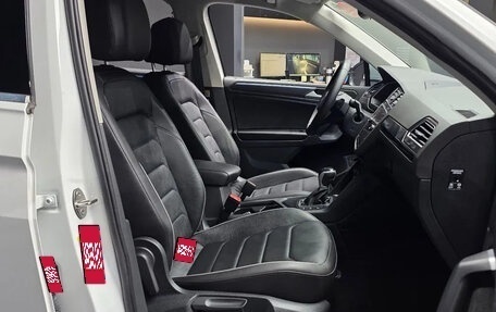 Volkswagen Tiguan II, 2022 год, 3 200 000 рублей, 11 фотография