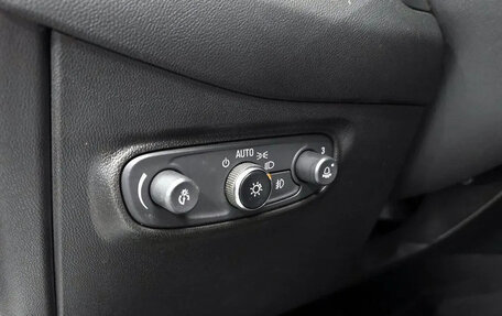 Chevrolet Equinox III, 2020 год, 1 800 000 рублей, 16 фотография