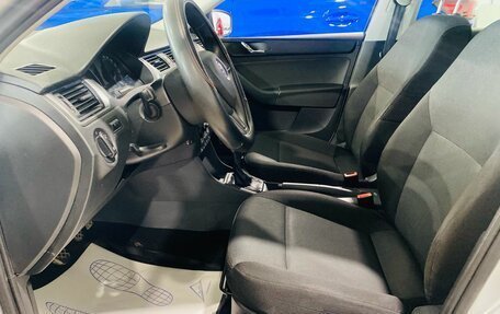 Skoda Rapid I, 2017 год, 1 290 000 рублей, 9 фотография
