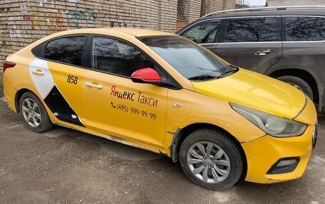 Hyundai Solaris II рестайлинг, 2018 год, 450 000 рублей, 3 фотография