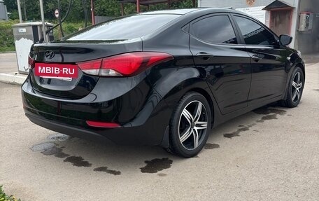 Hyundai Elantra V, 2015 год, 1 240 000 рублей, 2 фотография