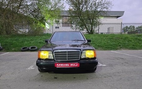 Mercedes-Benz E-Класс, 1993 год, 1 000 000 рублей, 7 фотография