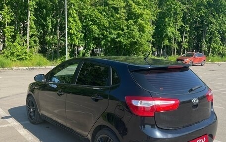 KIA Rio III рестайлинг, 2013 год, 900 000 рублей, 2 фотография