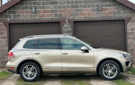 Volkswagen Touareg III, 2015 год, 3 370 000 рублей, 7 фотография