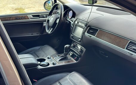 Volkswagen Touareg III, 2015 год, 3 370 000 рублей, 11 фотография