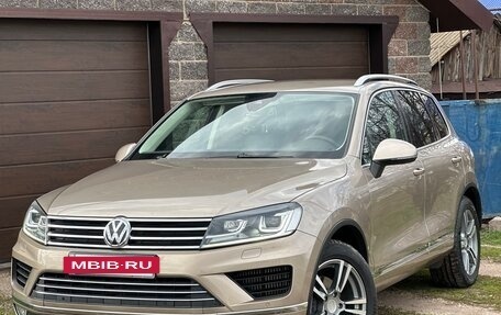 Volkswagen Touareg III, 2015 год, 3 370 000 рублей, 2 фотография