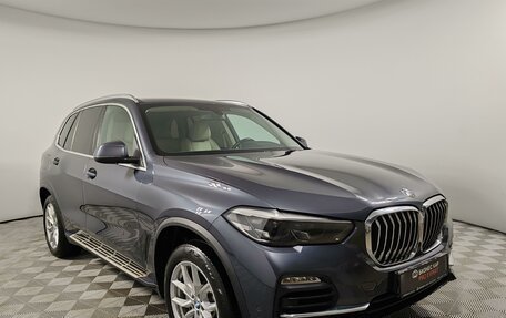 BMW X5, 2019 год, 5 849 000 рублей, 3 фотография