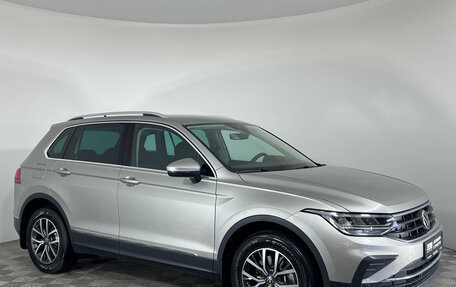 Volkswagen Tiguan II, 2021 год, 3 400 000 рублей, 3 фотография