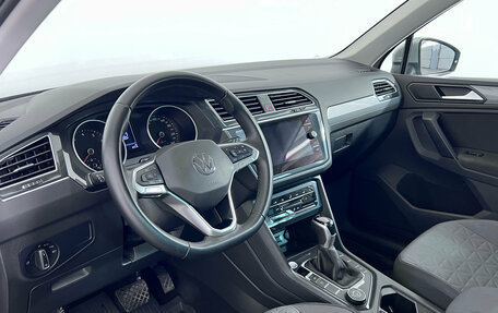 Volkswagen Tiguan II, 2021 год, 3 400 000 рублей, 9 фотография