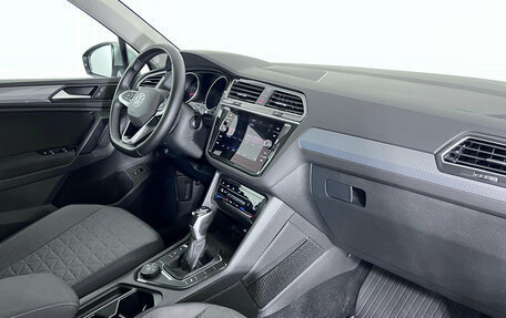 Volkswagen Tiguan II, 2021 год, 3 400 000 рублей, 10 фотография