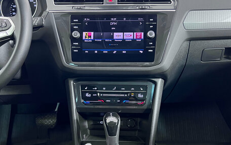 Volkswagen Tiguan II, 2021 год, 3 400 000 рублей, 22 фотография