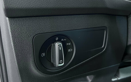 Volkswagen Tiguan II, 2021 год, 3 400 000 рублей, 26 фотография