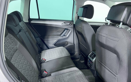 Volkswagen Tiguan II, 2021 год, 3 400 000 рублей, 29 фотография