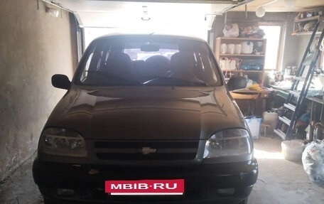 Chevrolet Niva I рестайлинг, 2004 год, 370 000 рублей, 6 фотография