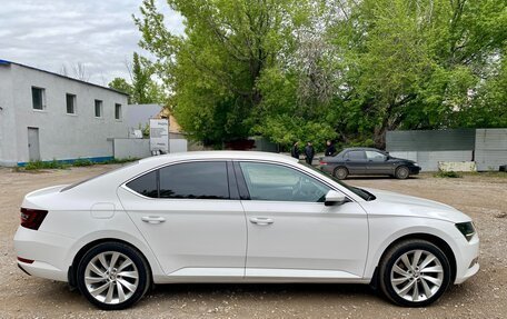 Skoda Superb III рестайлинг, 2015 год, 1 420 000 рублей, 8 фотография