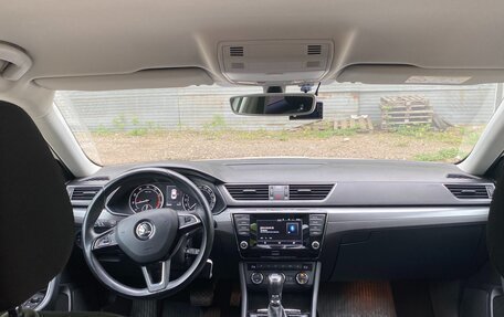 Skoda Superb III рестайлинг, 2015 год, 1 420 000 рублей, 10 фотография