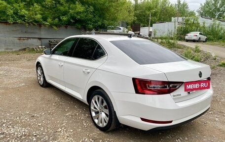 Skoda Superb III рестайлинг, 2015 год, 1 420 000 рублей, 6 фотография